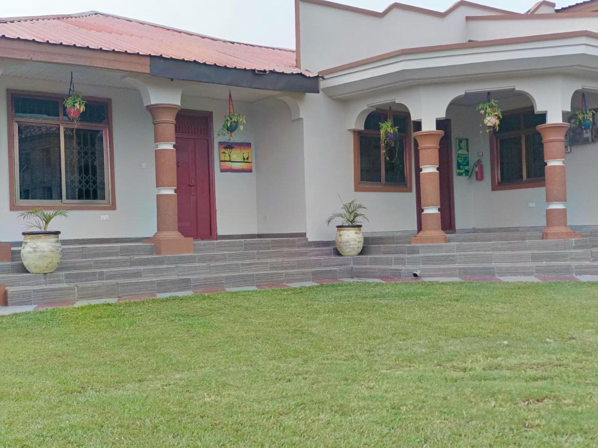 Indigo Cottage And Apartment Kumasi Exterior photo