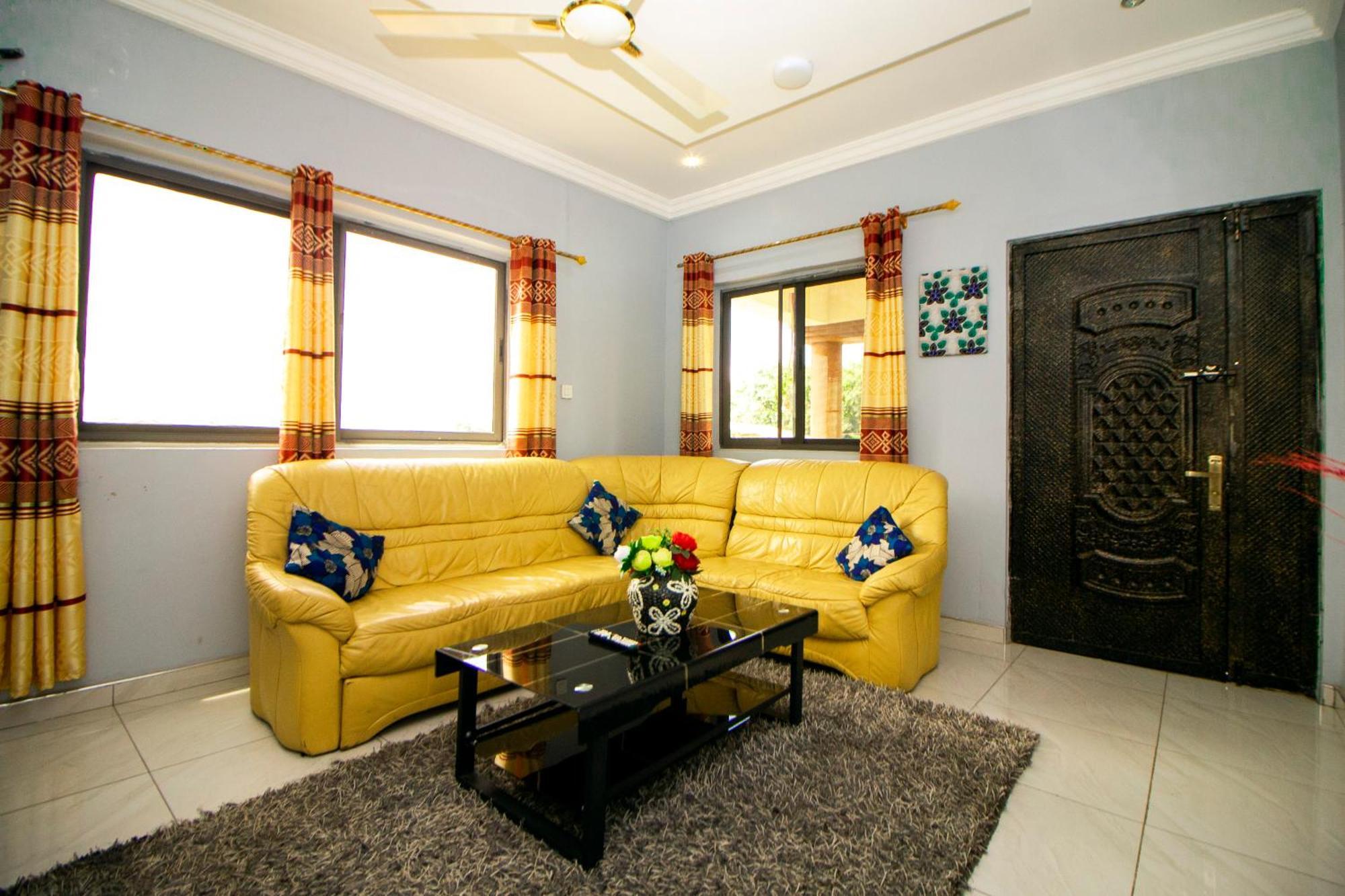 Indigo Cottage And Apartment Kumasi Exterior photo
